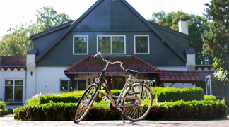 Fietsen op de Veluwe - Veluwe Hotel De Beyaerd (card).jpg